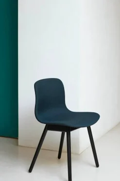About a Chair AAC12 fra Hay