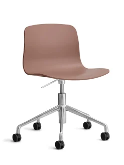 About a Chair AAC51 fra Hay