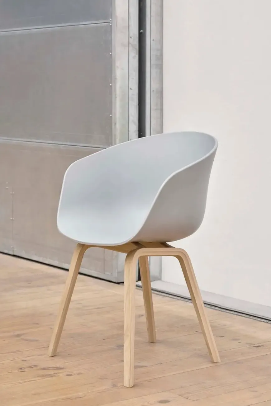 About a Chair AAC23 fra Hay
