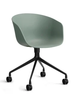 About a Chair AAC20 fra Hay