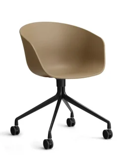 About a Chair AAC20 fra Hay