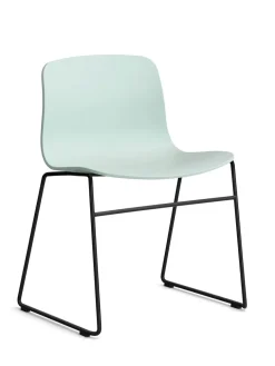 About a Chair AAC08 fra Hay