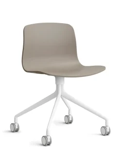 About a Chair AAC10 fra Hay