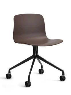 About a Chair AAC10 fra Hay