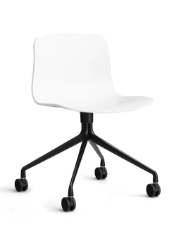 About a Chair AAC10 fra Hay