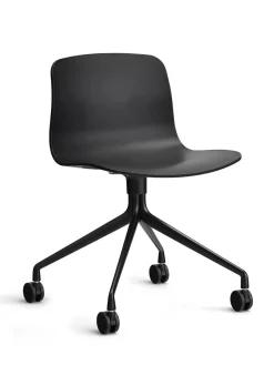 About a Chair AAC10 fra Hay