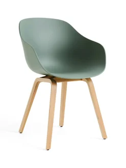 About a Chair AAC155 fra Hay