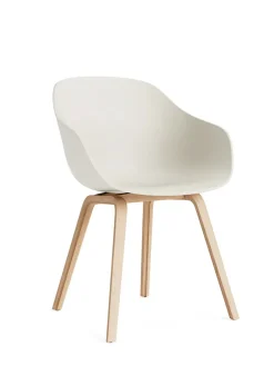 About a Chair AAC127 fra Hay