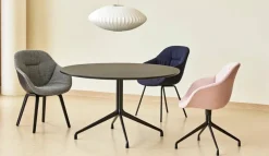 About a Chair AAC127 fra Hay