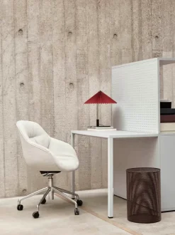 About a Chair AAC123 Soft fra Hay