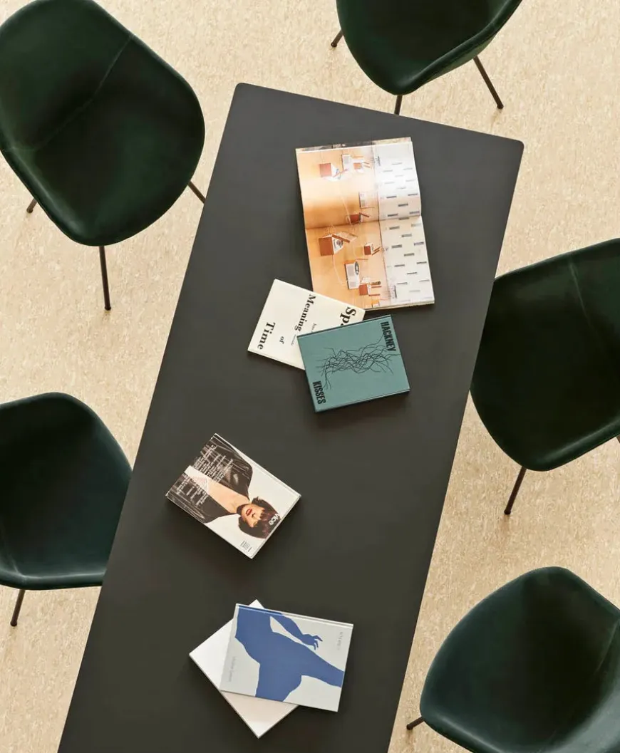 About a Chair AAC123 Soft fra Hay