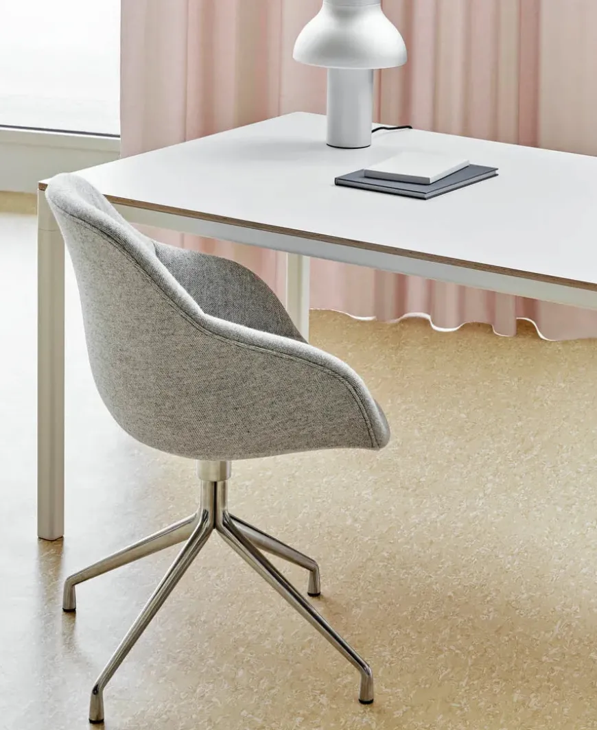 About a Chair AAC123 Soft fra Hay