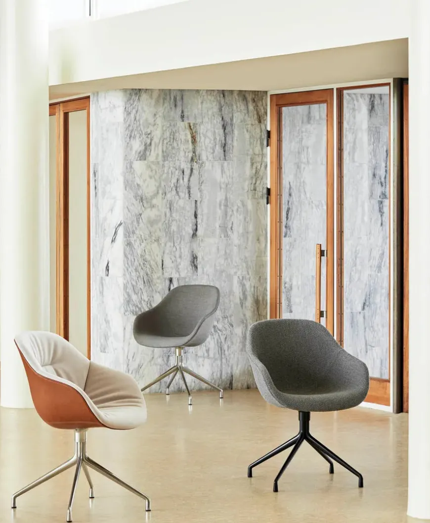 About a Chair AAC123 Soft fra Hay