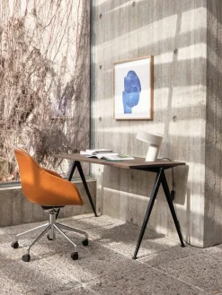 About a Chair AAC155 Soft fra Hay