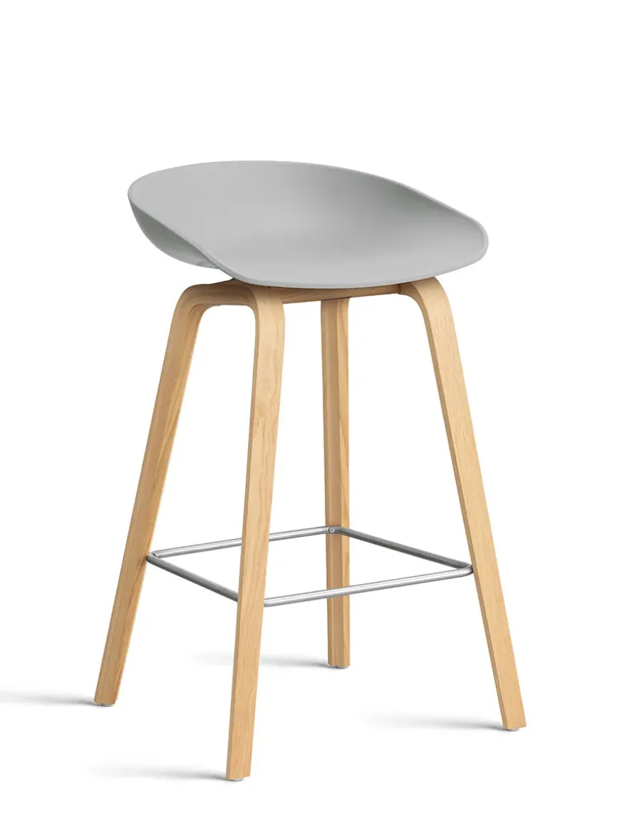 About a Stool AAS33 fra Hay