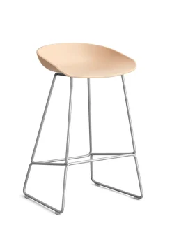 About a Stool AAS38 fra Hay