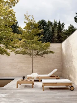 AH604F Outdoor Lounger Fodskammel fra Carl Hansen & Søn