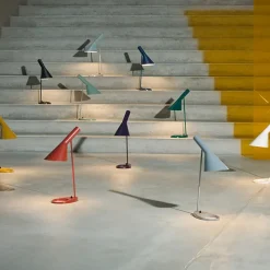 AJ bordlampe fra Louis Poulsen