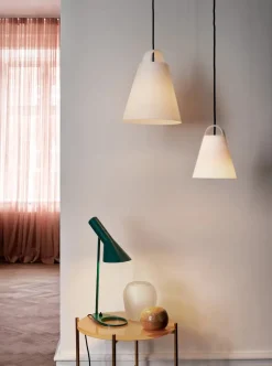 AJ Mini bordlampe fra Louis Poulsen