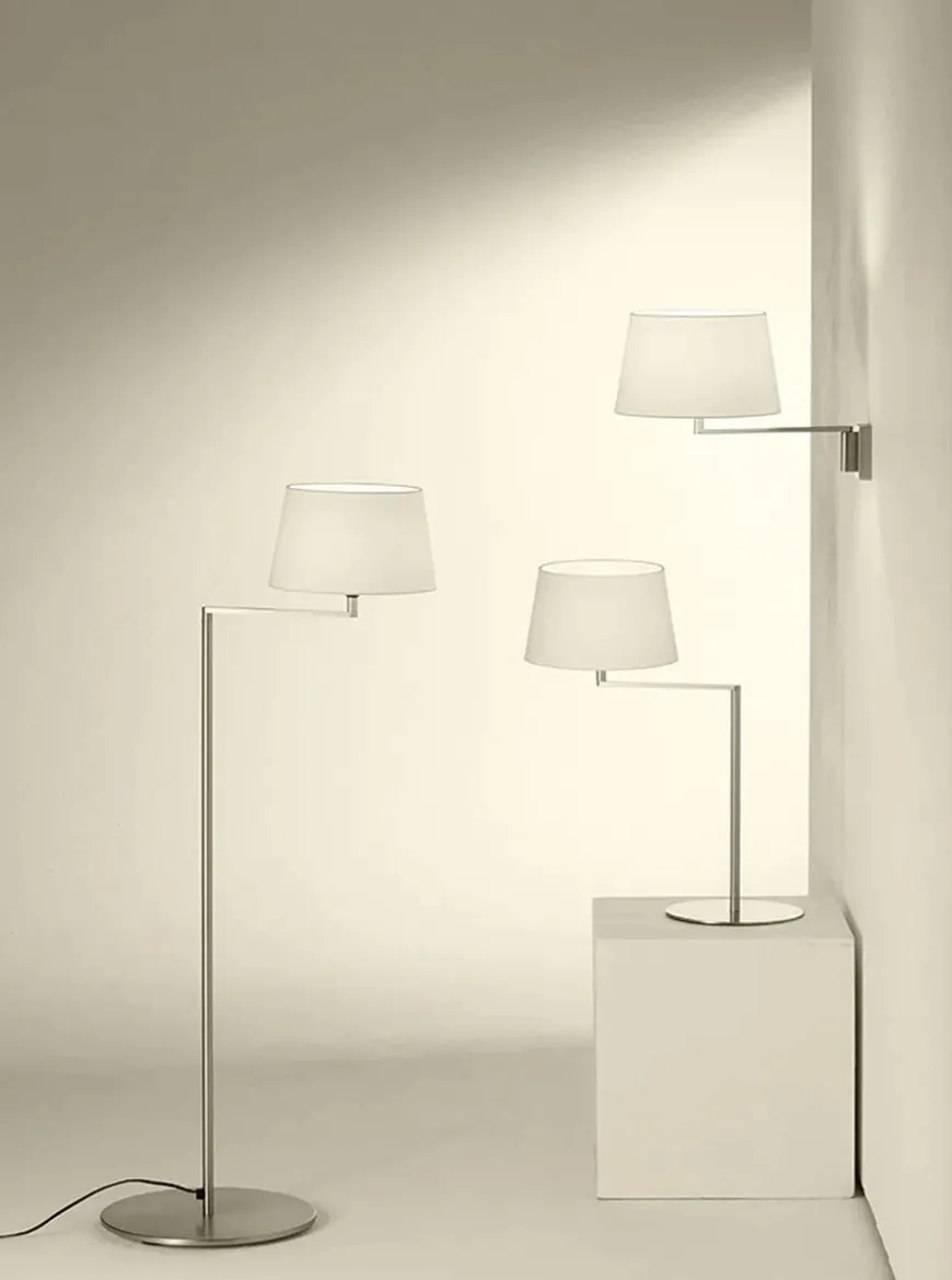 Americana Standerlampe fra Santa and Cole