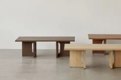 Androgyne Lounge Table, Calacatta Viola / Wood fra Audo Copenhagen