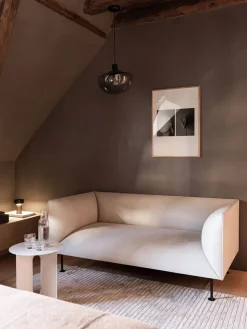 Androgyne Side Table fra Audo Copenhagen