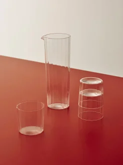 Angle Carafe fra Hay