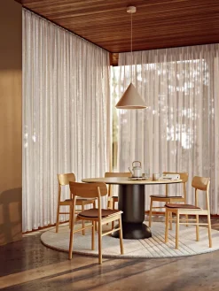 Annular Pendant fra Woud