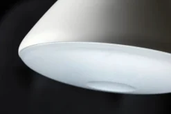 AQ01 bordlampe fra Fritz Hansen