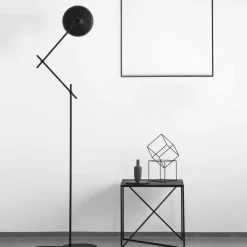 Arigato AR-FP gulvlampe fra Grupa