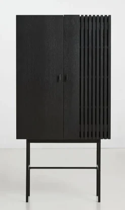 Array Highboard fra Woud