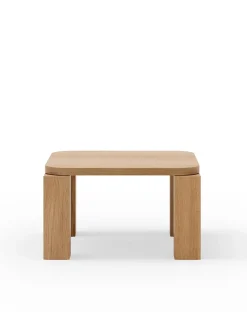 Atlas Sofabord 600x600, Smoked Oak fra New Works