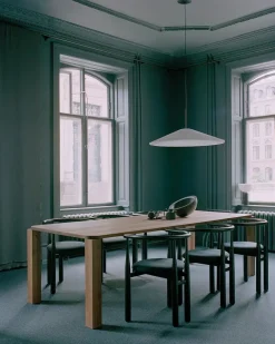 Atlas Spisebord 2500x950, Smoked Oak fra New Works