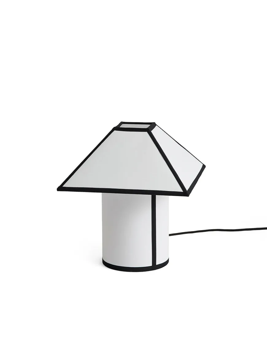 Ava Pyramid Table Lamp fra Hay