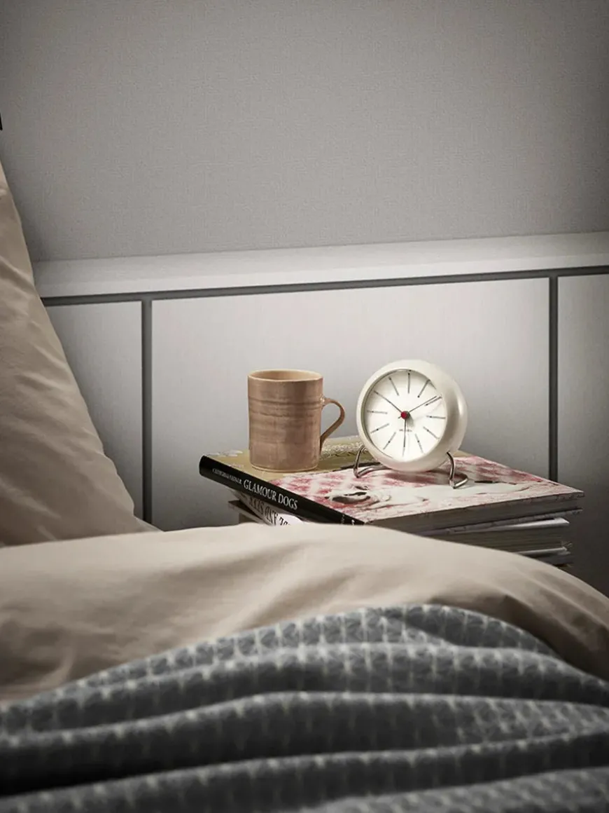 Bankers Bordur, sort af Arne Jacobsen