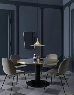 Beetle Chair, fuldpolstret fra GUBI
