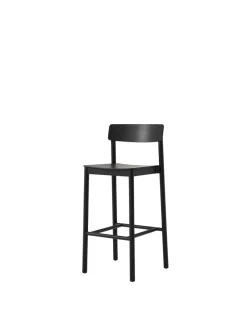 Betty TK16 Bar Chair fra &Tradition