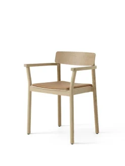 Betty TK11 Spisebordsstol, røget eg/sort læder fra &Tradition