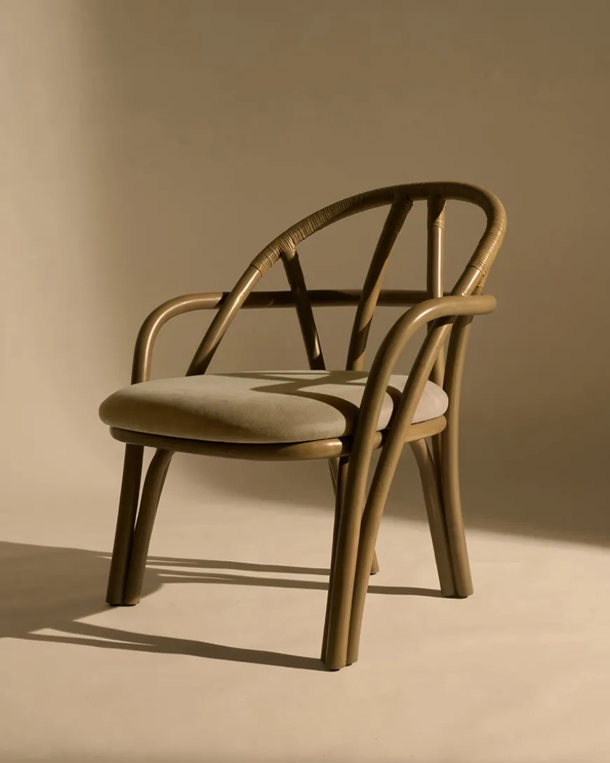 Bistra Lounge Chair fra GUBI