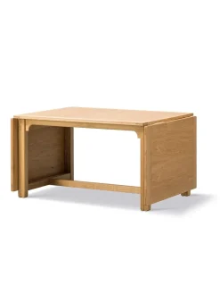 BM 71 Biblioteksbord af Børge Mogensen