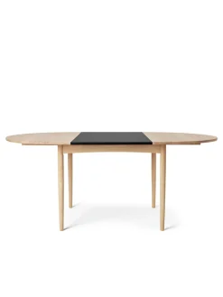 BM0121 Spisebord, olieret eg af Børge Mogensen