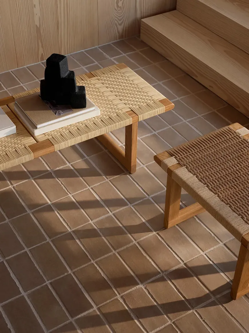 BM0489S Table Bench, papirflet af Børge Mogensen