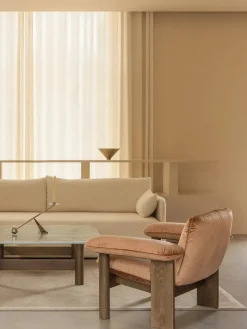 Brasilia Lounge Chair, low back, sheepskin fra Audo Copenhagen