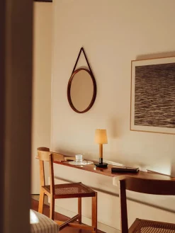 Básica M1 Bordlampe fra Santa and Cole