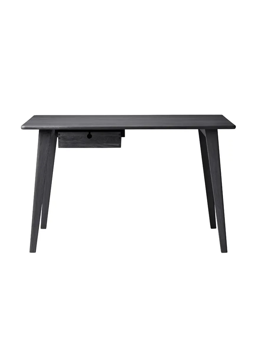 C67 Skrivebord fra FDB Møbler