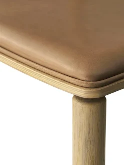 Cabin Stol med lædersæde fra Vipp