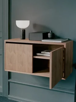 Cabinet Low w. Doors fra New Works