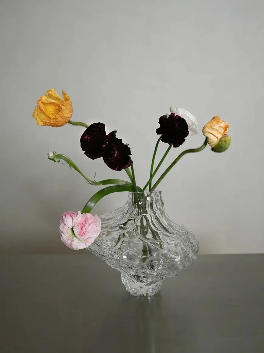 Canyon Vase Large, smoke fra Hein studio