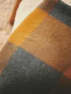 Caracas Plaid, pine fra Silkeborg Uldspinderi