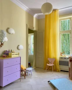 Carry Kommode inkl. sokkel fra Montana